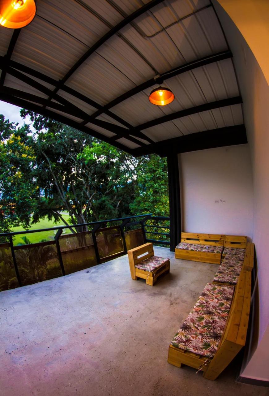 Nativo Hostel 메딜린 외부 사진