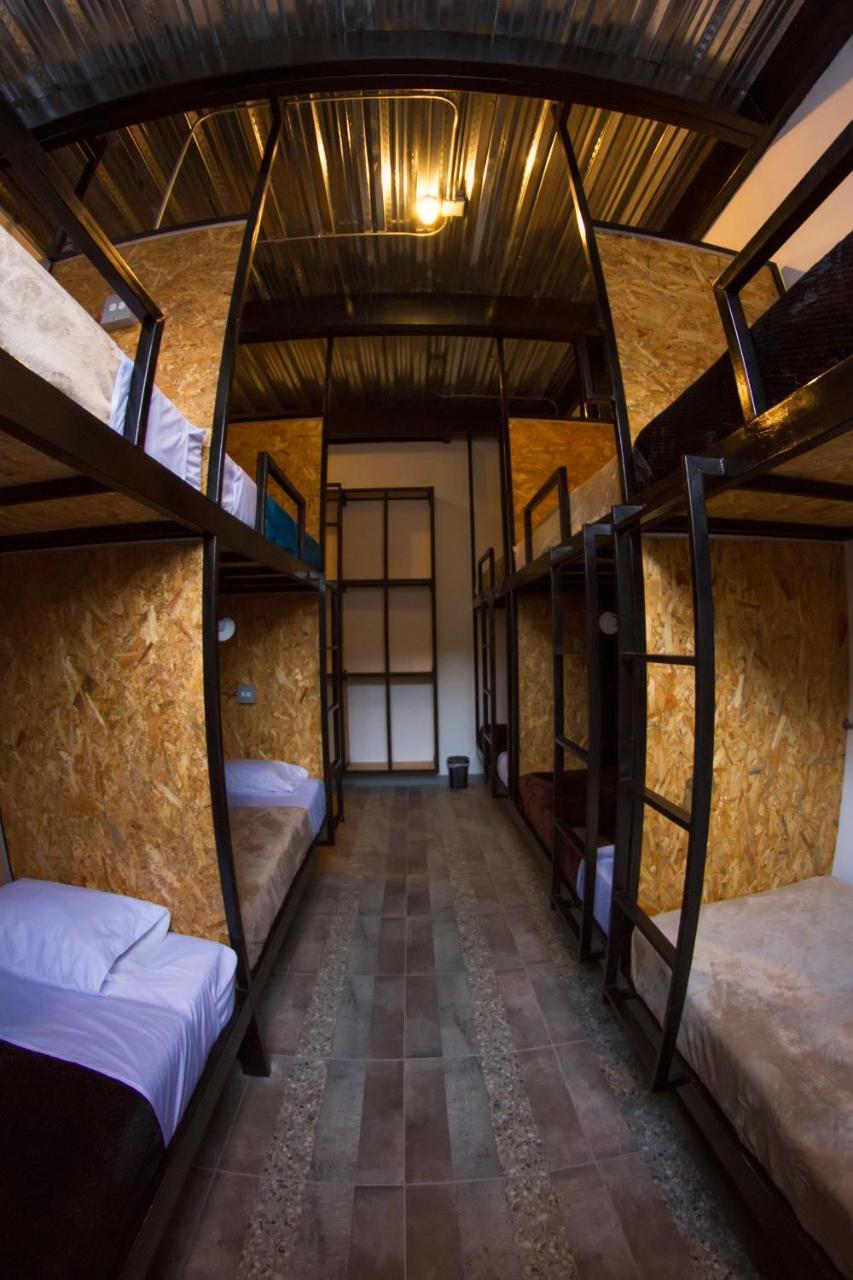 Nativo Hostel 메딜린 외부 사진